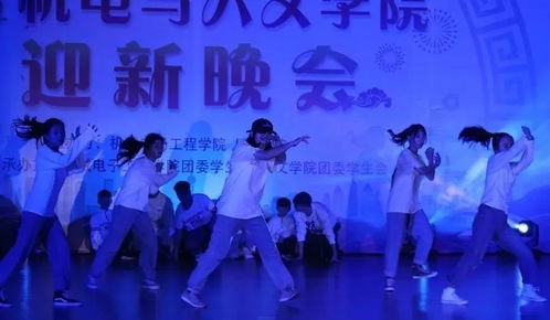 学渣春节新欢，免费短剧拜年大赏