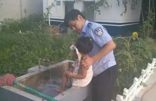 后奶奶的担忧与行动，幼童独自出门后的锁门事件处理