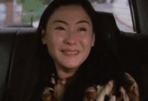言情短剧中的泪目瞬间，免费观看，情感共鸣的哭戏