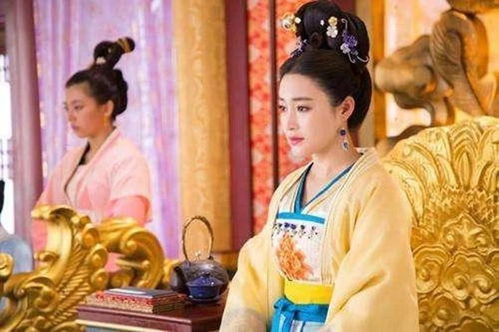 《臣上欢$被穿越女霸占身体五年后》短剧在线观看，假戏真做，千亿总裁领回家（89集）短剧在线观看，千亿总裁假扮穷小子短剧在线观看
