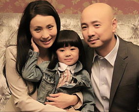 《婆婆进城》短剧在线观看，女将军勇闯娱乐圈（第82集）传奇故事短剧在线观看，女将军凭借爆红娱乐圈短剧在线观看