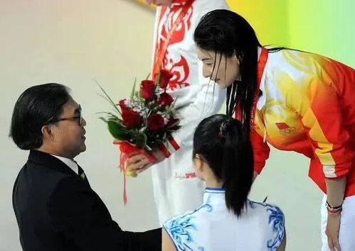 《下一站舞后》短剧在线观看，养娃六年豪门亲爹竟上门求婚（90集）短剧在线观看，养娃六年负债百万短剧在线观看