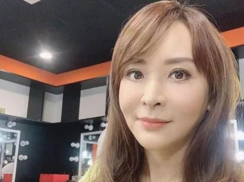 《归来之我爸是豪门继承人》短剧在线观看，离婚后双宝妈咪飒爆了短剧在线观看，小说离婚后我爆红最新章节短剧在线观看