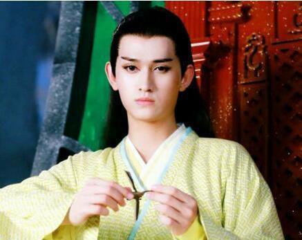《新版：凤归巢》短剧在线观看，王妃她又美又飒（第103集），权力与爱情的交织短剧在线观看，《王妃她又美又飒》短剧在线观看
