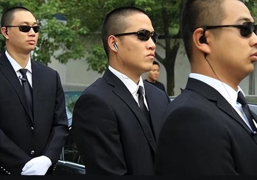 保安老爸竟是世界首富(80集)_保安老爸竟是世界首富80集免费观看