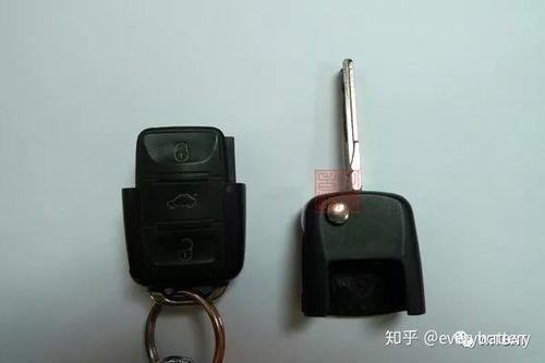 汽车小钥匙换电池多少钱