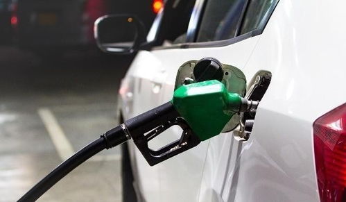 汽车6升油箱加多少油