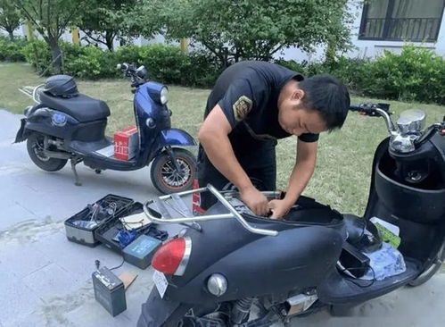 汽车电瓶车电池多少钱