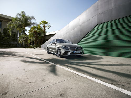 奔驰a200l,奔驰a200l新车报价2023款图片