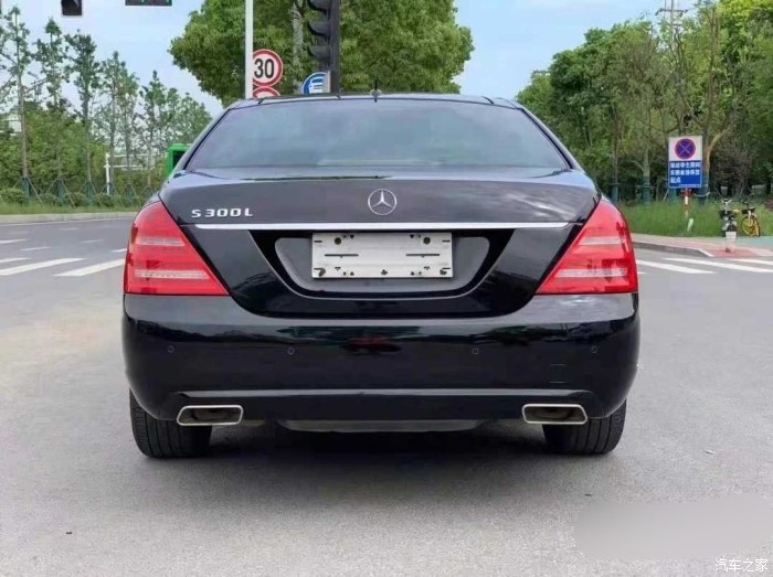 奔驰s300l价格及图片,奔驰c200l价格及图片