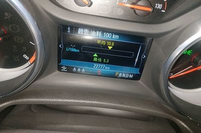 别克君威油耗,别克君威油耗高不高
