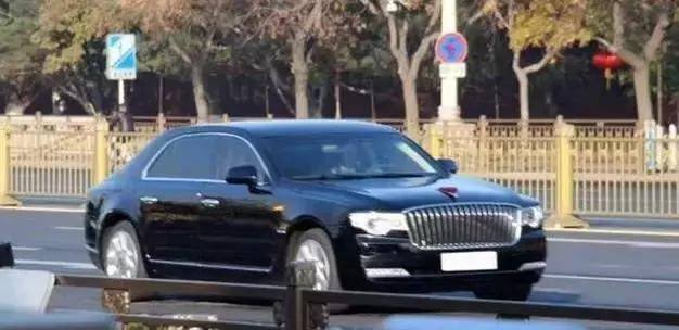 仿宾利的国产车叫什么,logo长得像宾利的那个车叫啥