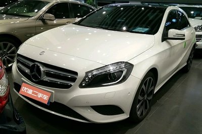 奔驰a200报价及图片,奔驰c200报价及图片