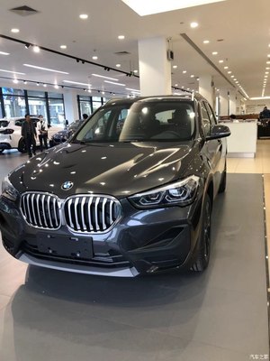 买宝马x1十大忠告,宝马x1三缸到底能买吗