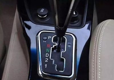 为什么不建议新手开自动挡,刚拿到驾照建议买什么车