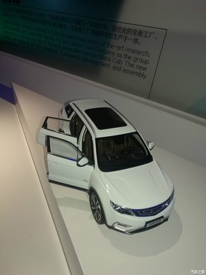 现代美人豹跑车,新款美人豹跑车