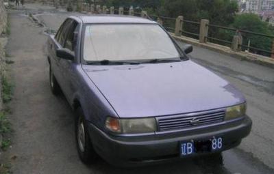 尼桑女士小型车,尼桑女士小型车5到六万