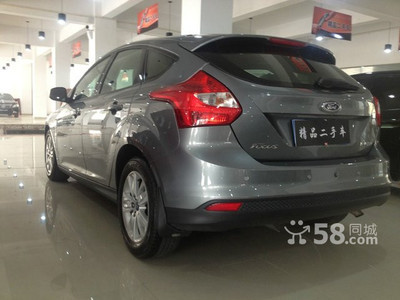 福特福克斯2012款两厢车,2012版福克斯两厢