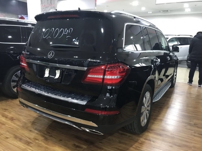 奔驰gls450报价,奔驰gls450报价及图片七座