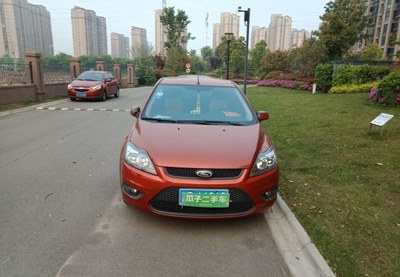 福特两厢车福克斯,福特两厢车福克斯排量多少