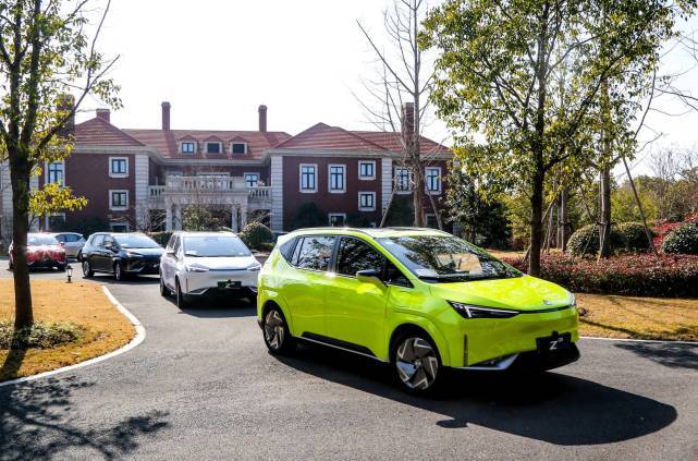 10万左右口碑最好的新能源汽车,10万以内口碑最好的新能源车
