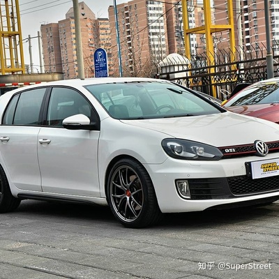 高尔夫6gti,高尔夫6Gti中出后唇