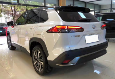丰田suv新款12万左右,丰田suv12万图片