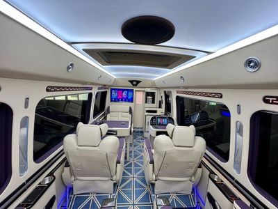 丰田考斯特10座商务车,丰田考斯特10座商务车价格