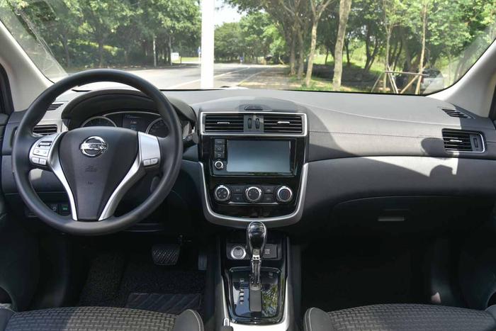 10万以下省油耐用的车,公认最省油最耐开的汽车