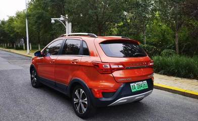 北汽新能源ex200,北汽新能源ex200续航里程2016款