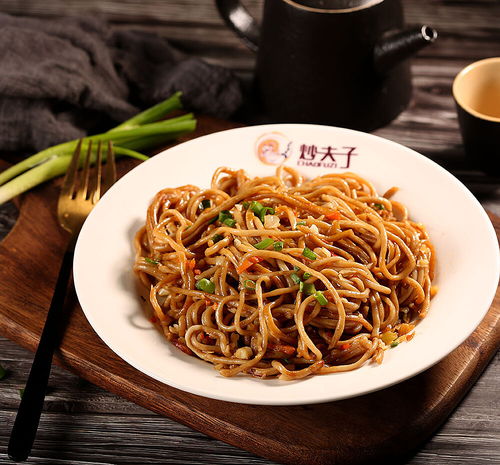 夫妻炒面，美食背后的短剧