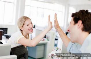 现代职场生活的另一面，老板生活短剧免费观看