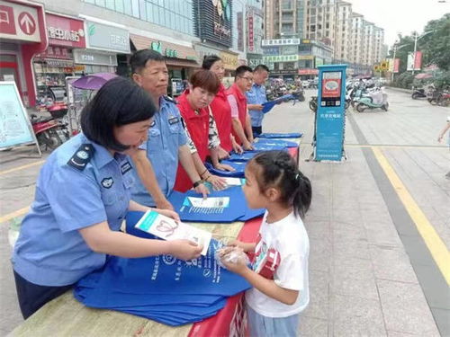 母子乞讨生活中的温情与坚韧——免费短剧分享