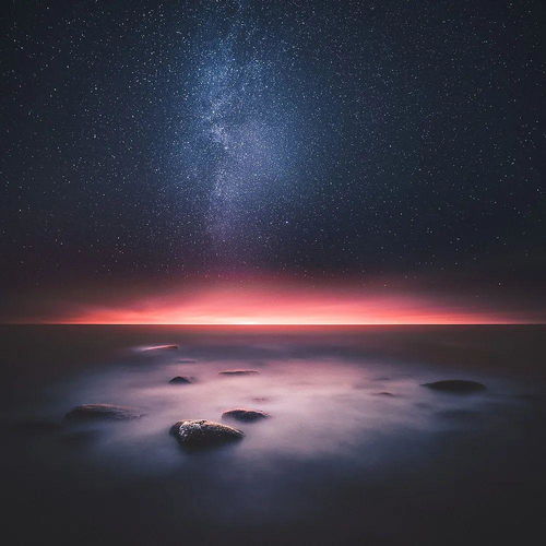 夜空下的浪漫与温馨，免费观看月亮入睡短剧