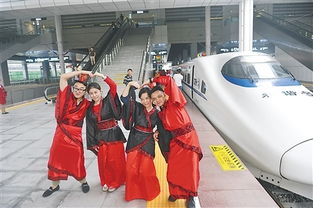 火车上的浪漫之旅，爱情短剧免费欣赏