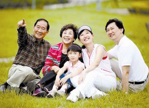 免费观看，浪漫之旅之闪婚爱情短剧