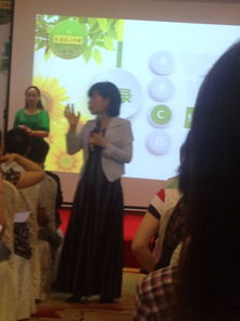短剧热潮下的家庭观影新体验，父母与女友的免费观影之旅