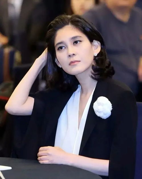 职场女性的魅力与力量，美女总裁高清短剧免费观看