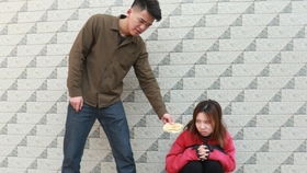 免费观看姐姐抱弟弟短剧
