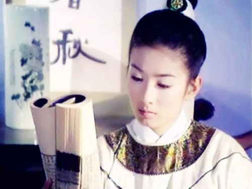 女扮男装的日常，免费短剧的精彩世界