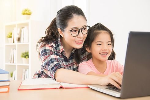 母子温情相伴，免费短剧的温馨时刻共赏