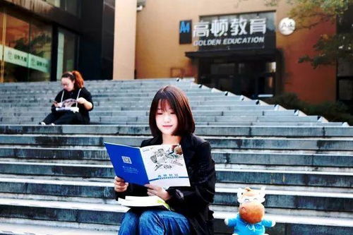 被裁员后女总裁上司后悔，总裁炫富短剧引领免费观看新风尚