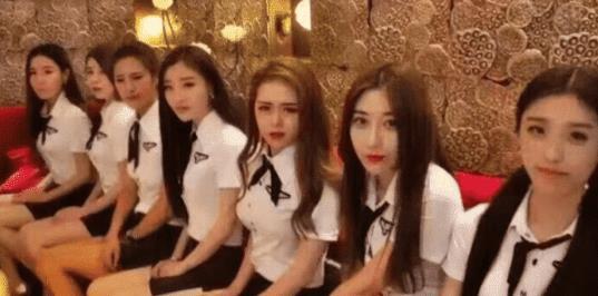 一夜荒唐:美女总裁带娃上门，小天短剧电影微影视新世界探索