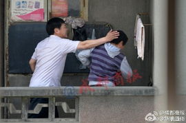 厨子老爸与认亲女儿的纠葛，现实与戏剧的碰撞——认亲女儿后，厨子老爸不装了短剧免费观看全集解析