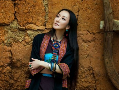 《金不换》短剧在线观看，离婚后，前妻曝光了她的豪门身份！短剧在线观看，离婚后前妻暴富了免费阅读短剧在线观看