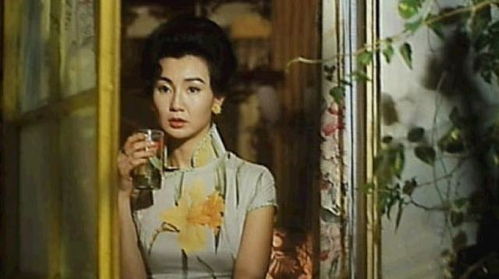 《且以情深趁年华》短剧在线观看，王的女人的世界，权力与情感的交织（60集深度解析）短剧在线观看，王的女人60集短剧在线观看