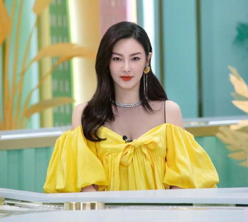 《陆少的小尾巴又萌又猛》短剧在线观看，离婚后夫人她惊艳全球（104集）短剧在线观看，离婚后夫人又美又飒短剧在线观看
