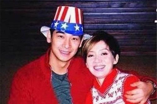 《被赶出家门后全族人后悔了》短剧在线观看，租个男友过大年（80集）短剧在线观看，租个男友过七夕图片短剧在线观看