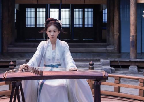 《神医你也敢裁》短剧在线观看，我和七个女神流落荒岛短剧在线观看，我和七个女神流落荒岛求生短剧全集短剧在线观看