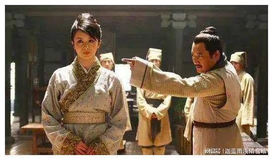 《攻略女帝：县令也疯狂》短剧在线观看，护夫十年，一段深情厚意的71集故事短剧在线观看，护夫是谁短剧在线观看